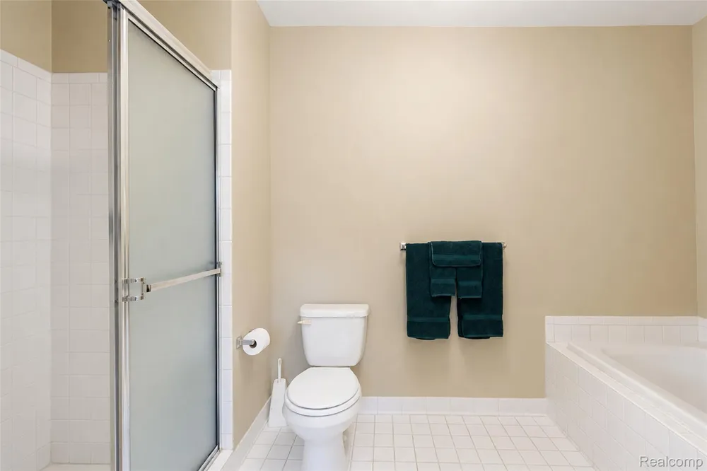 41585 Cherry Hill Road Canton Charter Township, MI 48188