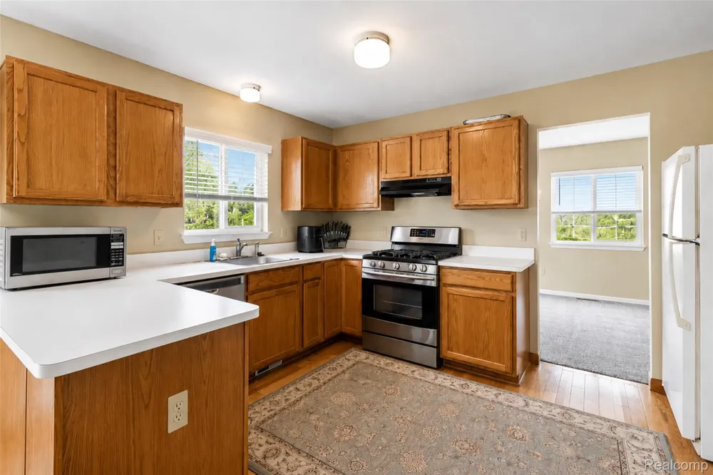 41585 Cherry Hill Road Canton Charter Township, MI 48188