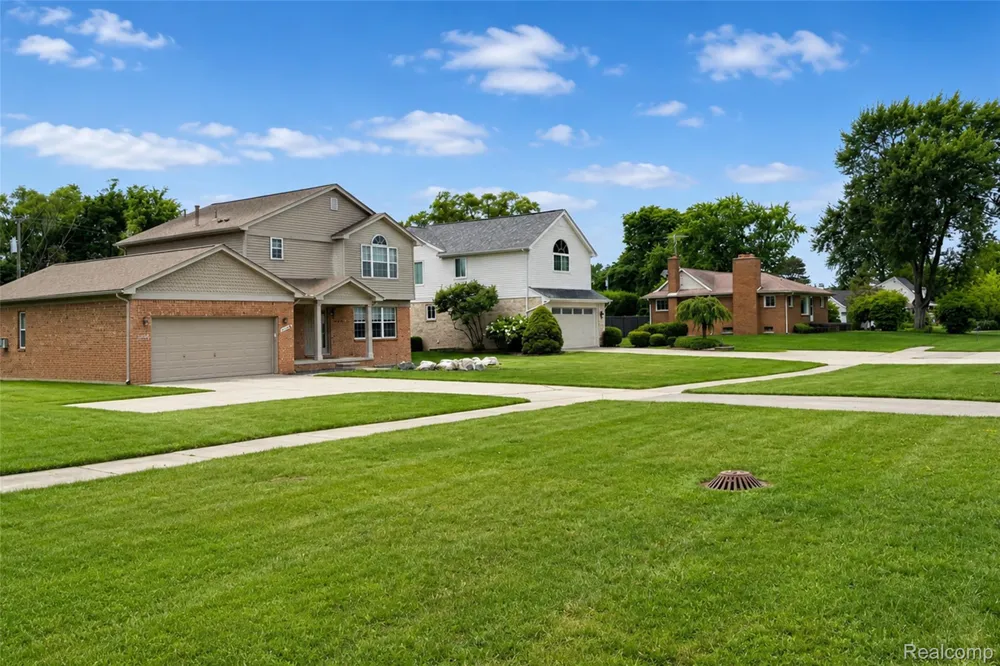 41585 Cherry Hill Road Canton Charter Township, MI 48188