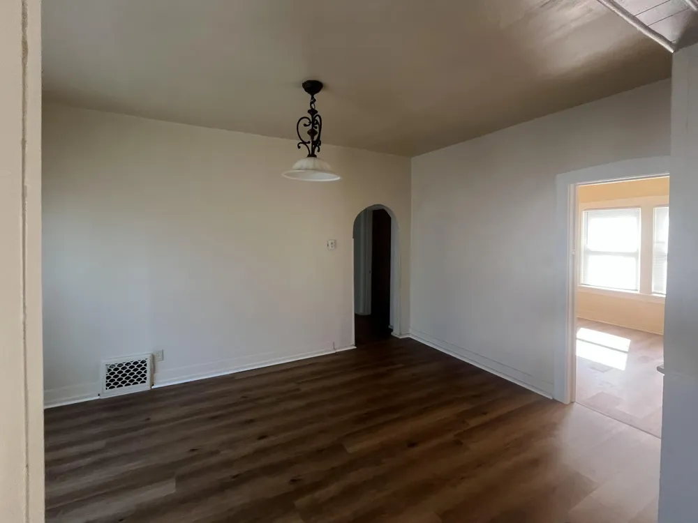 864 Highland Avenue Benton Harbor City, MI 49022