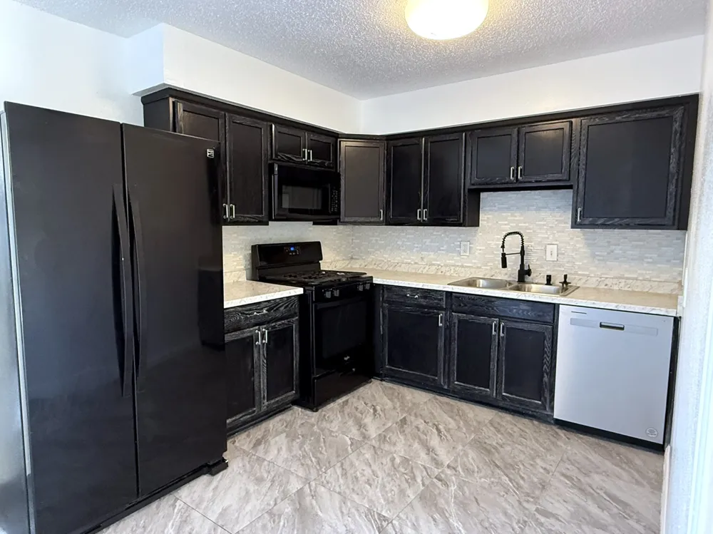 9825 Park Lane Court Dallas, TX 75220