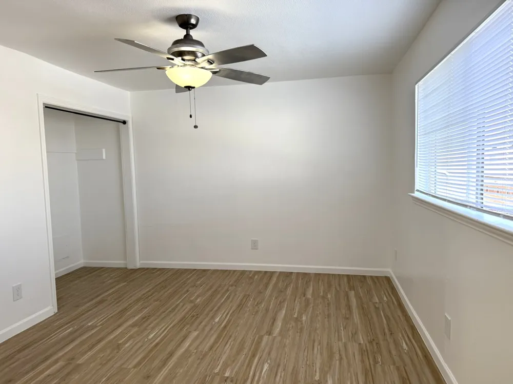 9825 Park Lane Court Dallas, TX 75220