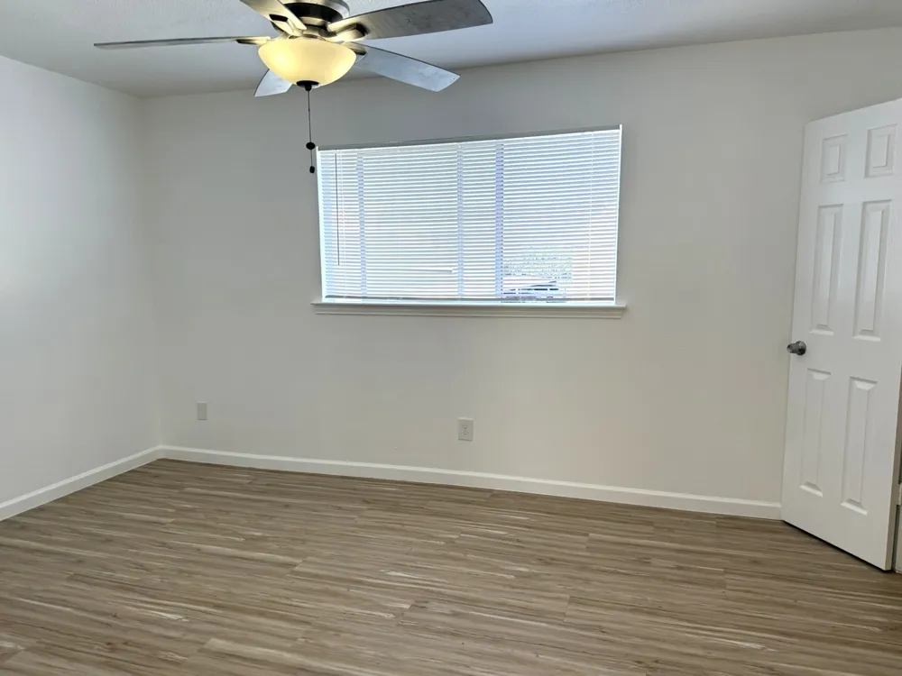 9825 Park Lane Court Dallas, TX 75220
