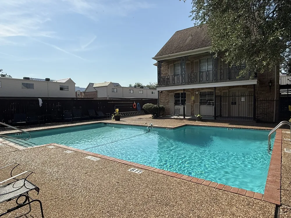 9825 Park Lane Court Dallas, TX 75220