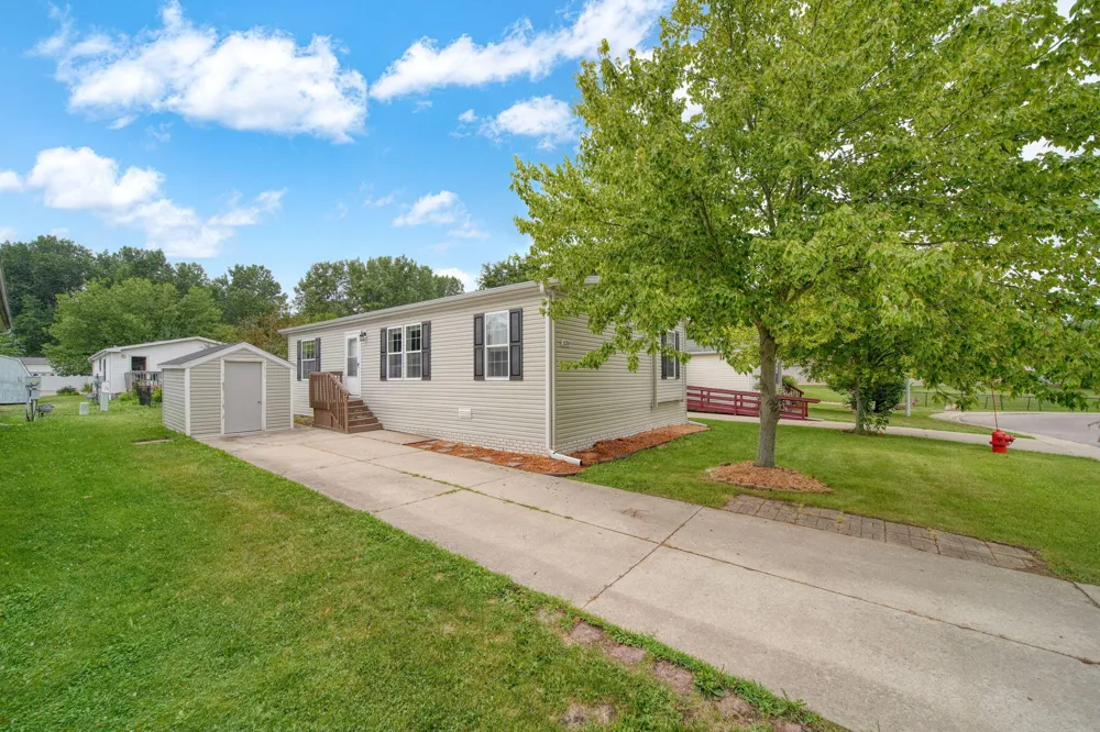 520 Missouri River Court Adrian, MI 49221