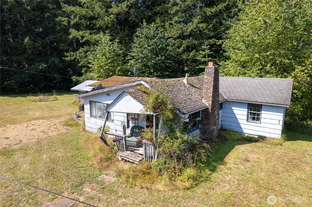 22520 State Route 706 E Ashford, WA 98304