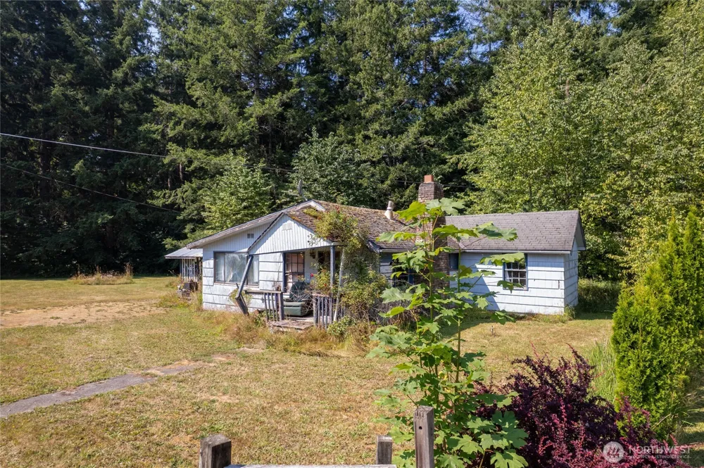 22520 State Route 706 E Ashford, WA 98304