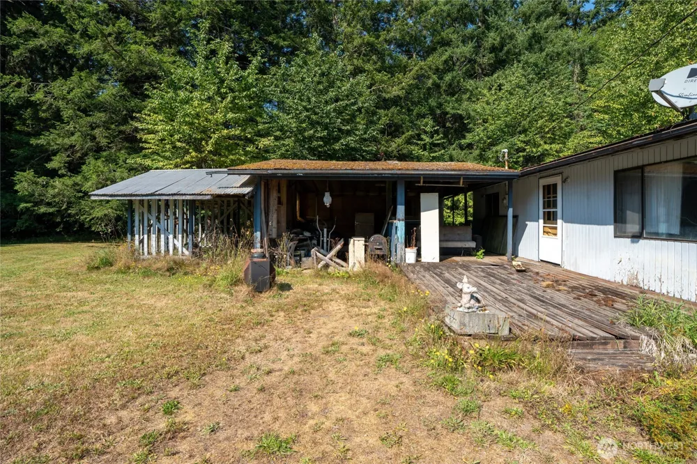 22520 State Route 706 E Ashford, WA 98304