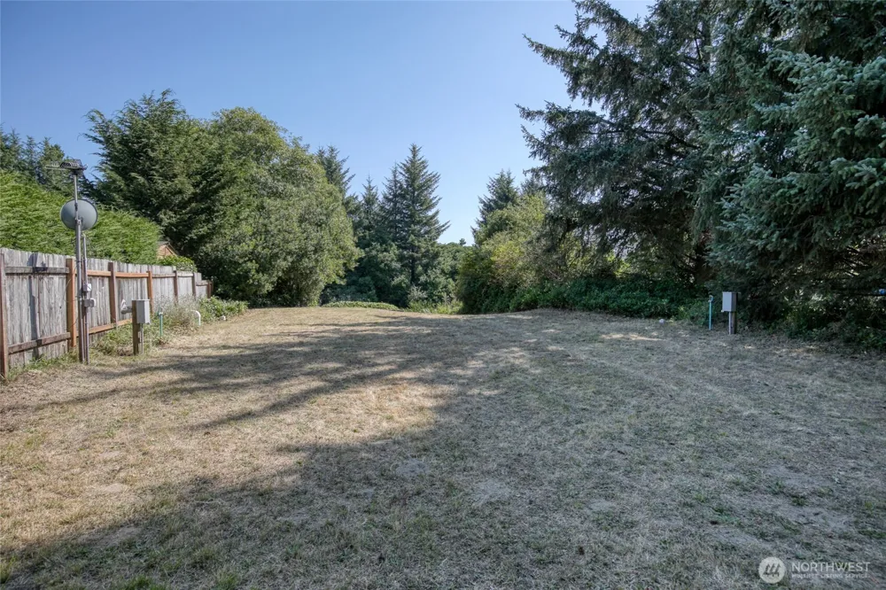 133 Cakesosta Street SW Ocean Shores, WA 98569