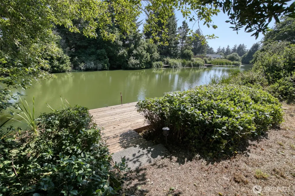 133 Cakesosta Street SW Ocean Shores, WA 98569
