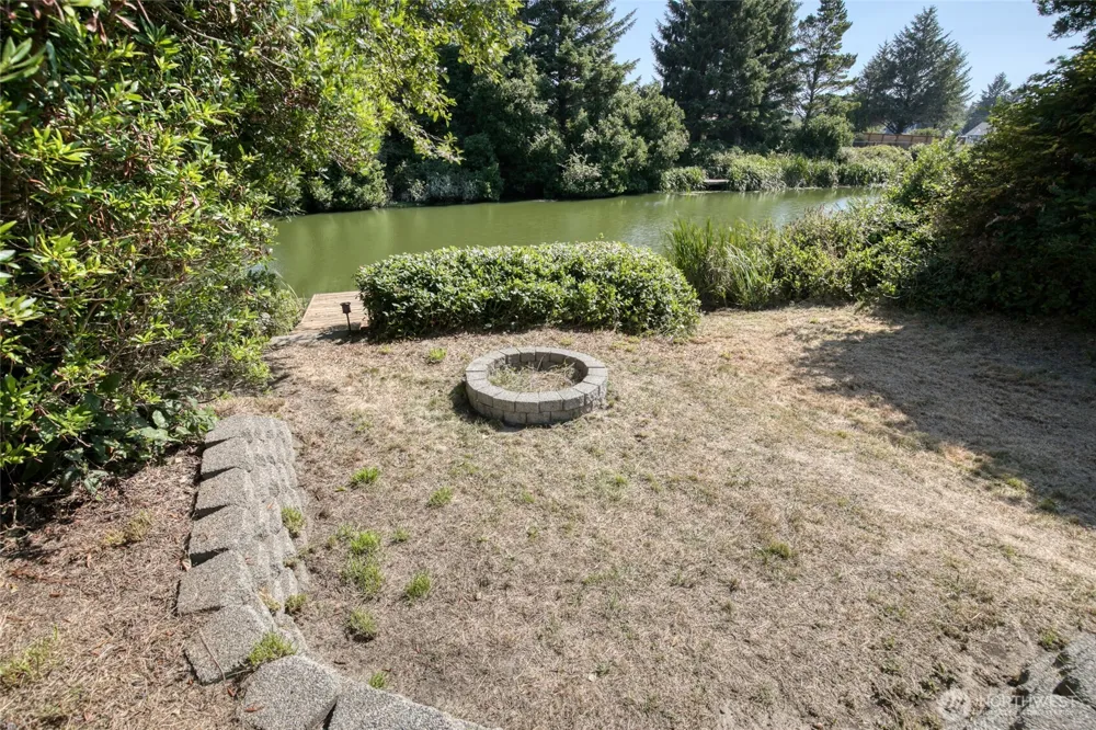 133 Cakesosta Street SW Ocean Shores, WA 98569