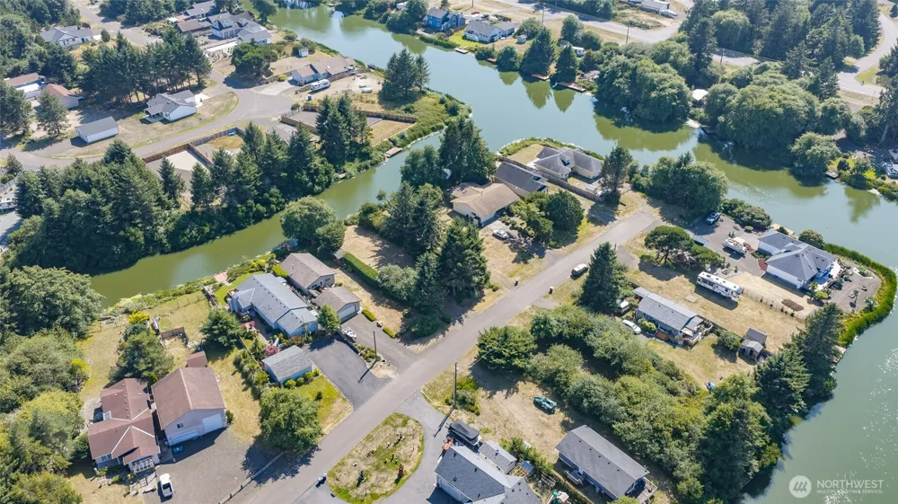 133 Cakesosta Street SW Ocean Shores, WA 98569