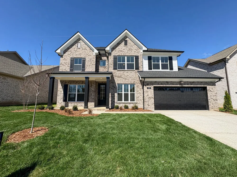 215 Settlers Way Hendersonville, TN 37075