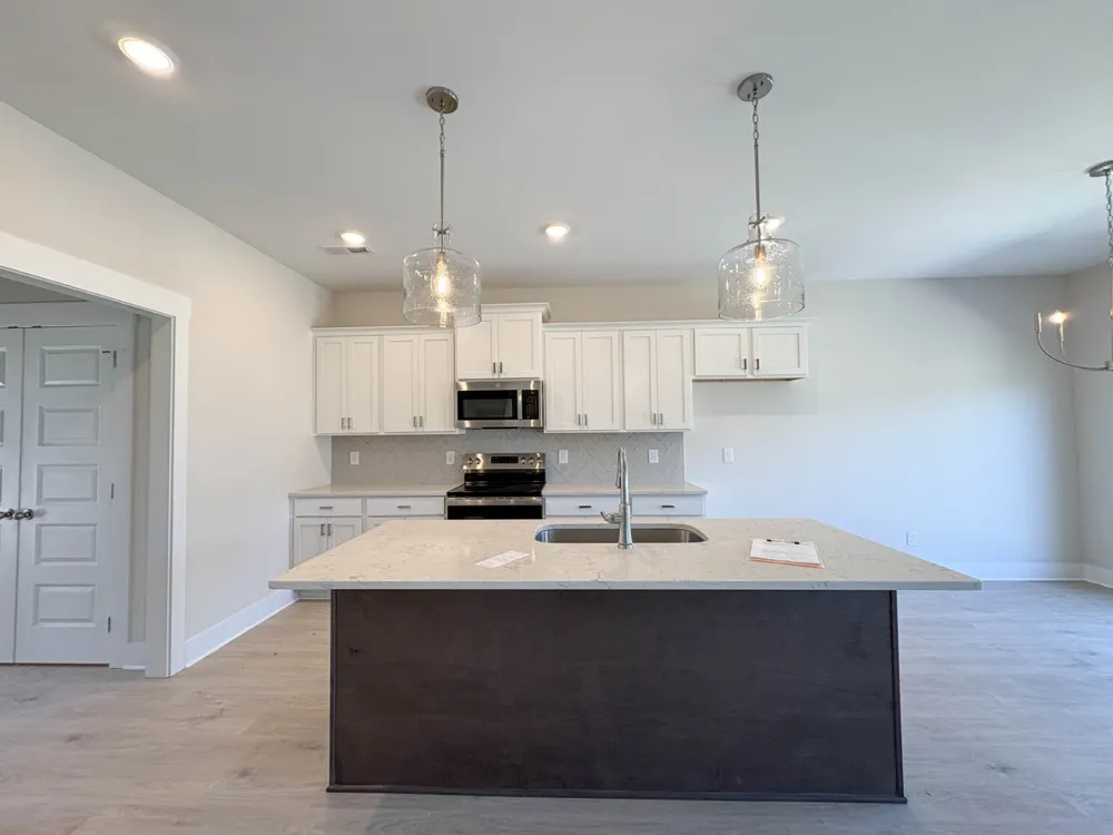 215 Settlers Way Hendersonville, TN 37075