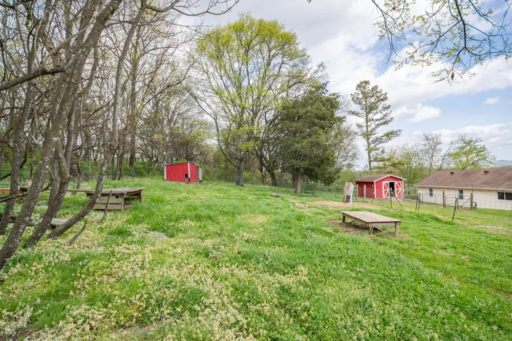 511 N Main St Cornersville, TN 37047