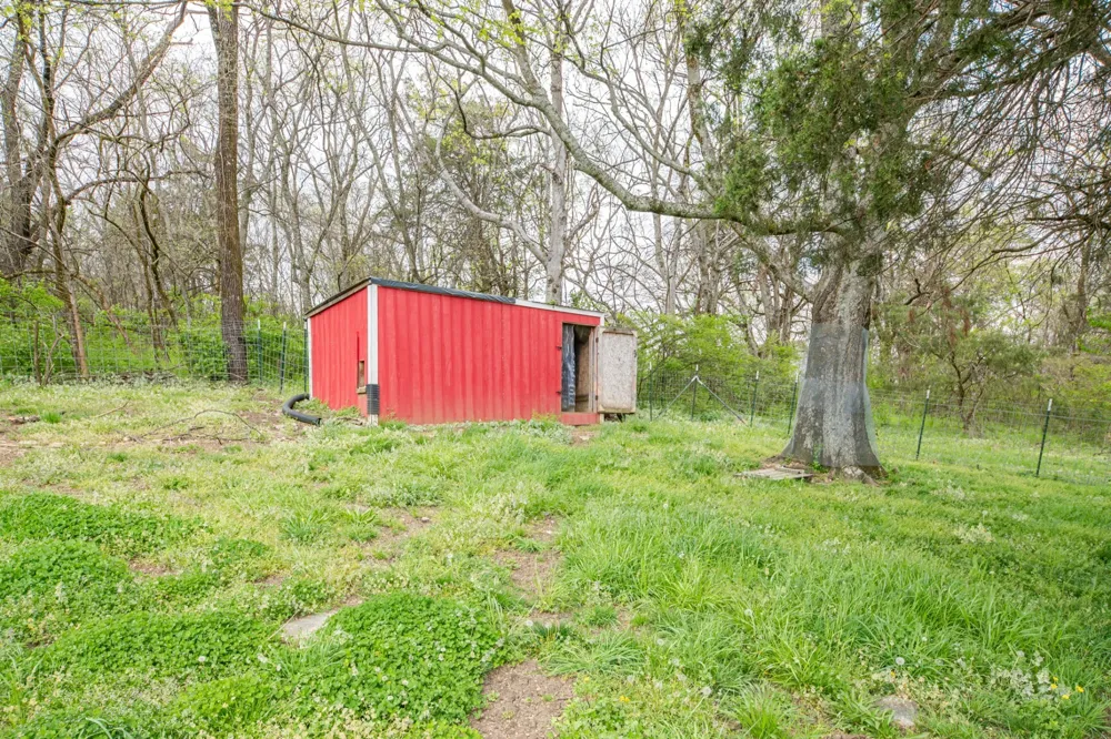 511 N Main St Cornersville, TN 37047