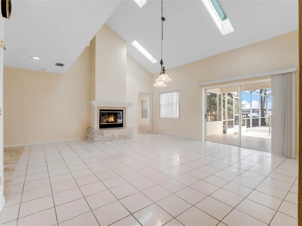 9531 BAY VISTA ESTATES BOULEVARD Orlando, FL 32836