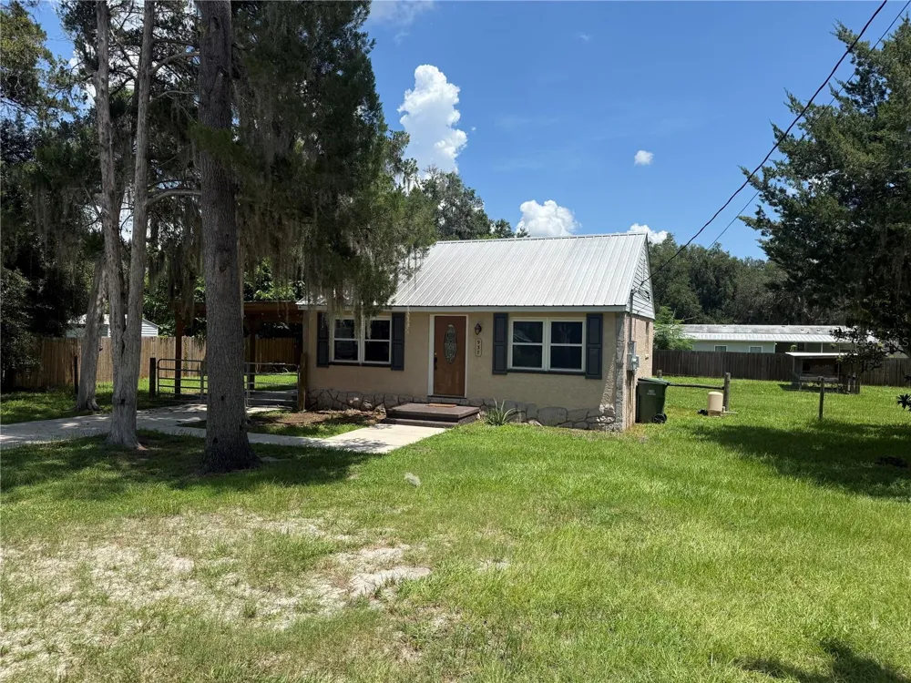 937 COUNTY ROAD 481W Lake Panasoffkee, FL 33538