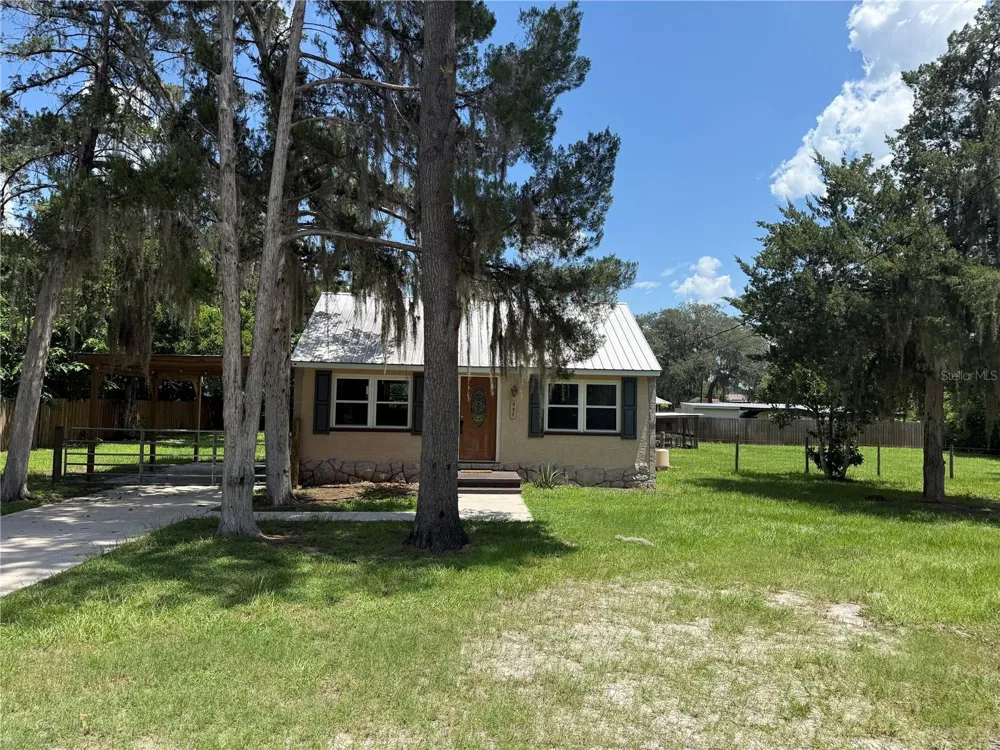 937 COUNTY ROAD 481W Lake Panasoffkee, FL 33538