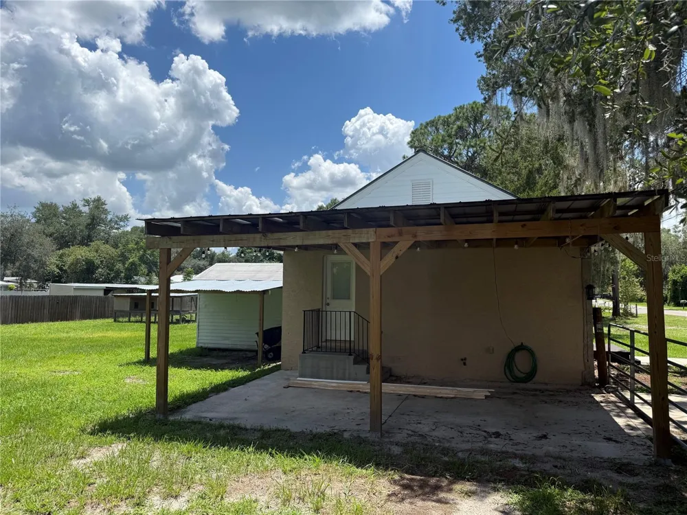 937 COUNTY ROAD 481W Lake Panasoffkee, FL 33538