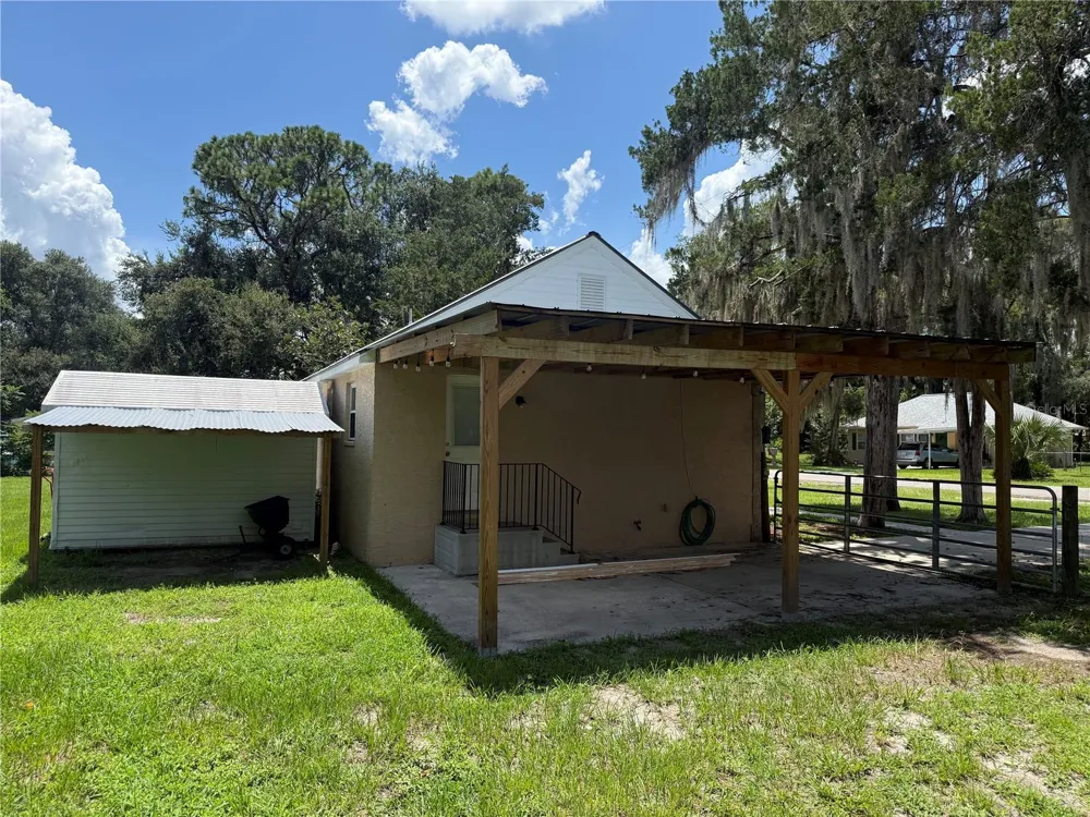937 COUNTY ROAD 481W Lake Panasoffkee, FL 33538