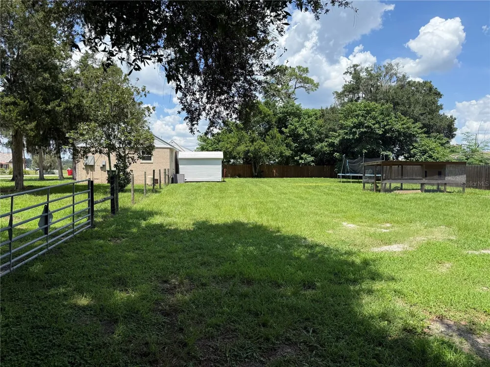 937 COUNTY ROAD 481W Lake Panasoffkee, FL 33538