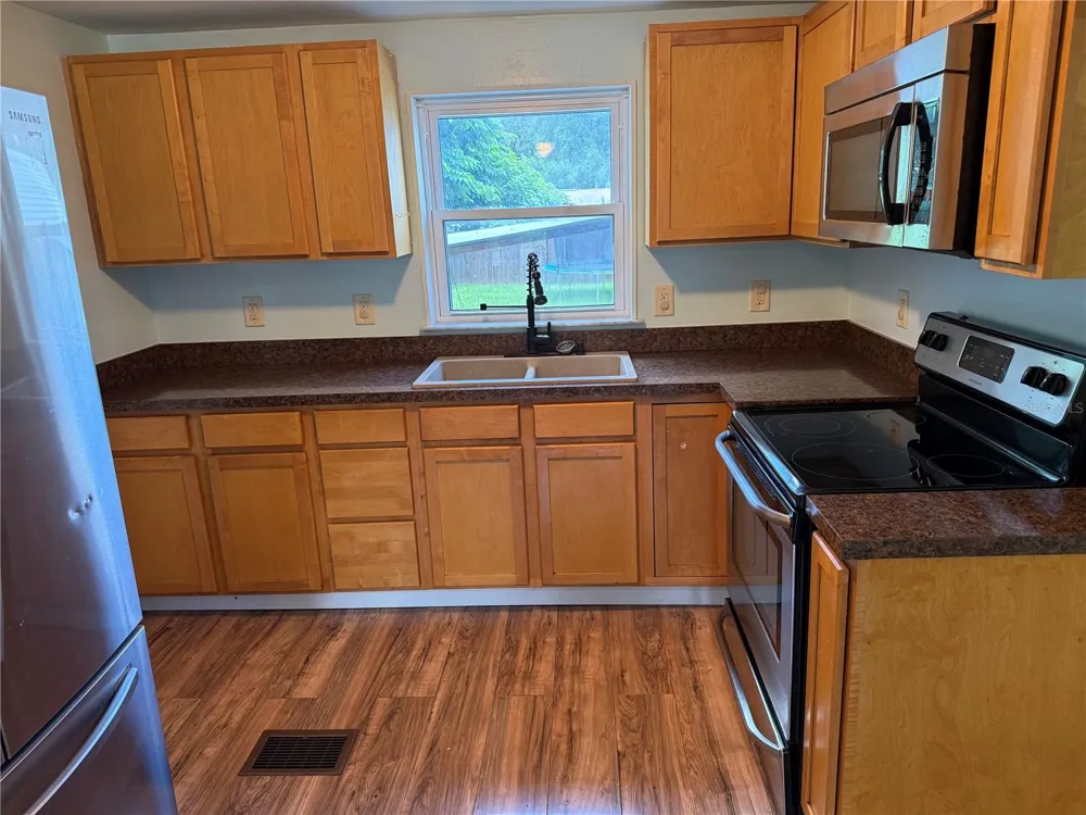 937 COUNTY ROAD 481W Lake Panasoffkee, FL 33538