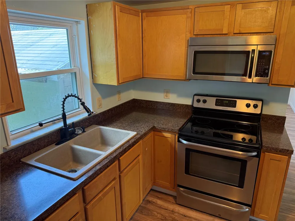 937 COUNTY ROAD 481W Lake Panasoffkee, FL 33538
