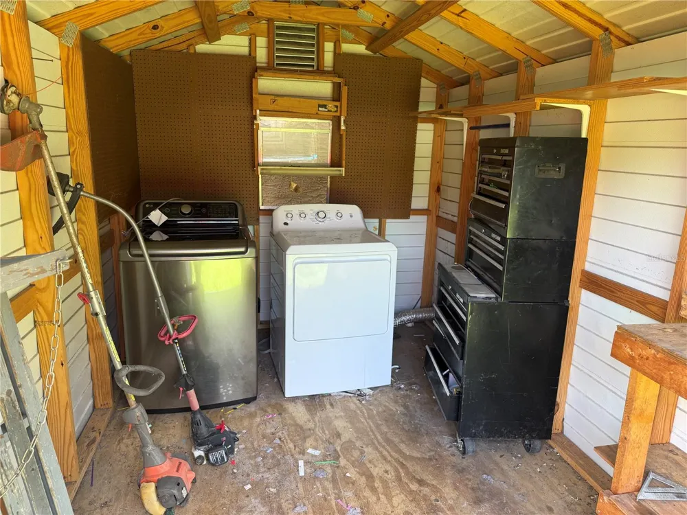 937 COUNTY ROAD 481W Lake Panasoffkee, FL 33538