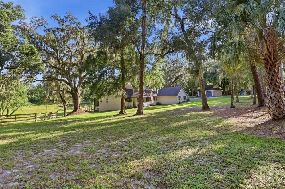 19832 W ELDORADO DRIVE Eustis, FL 32736