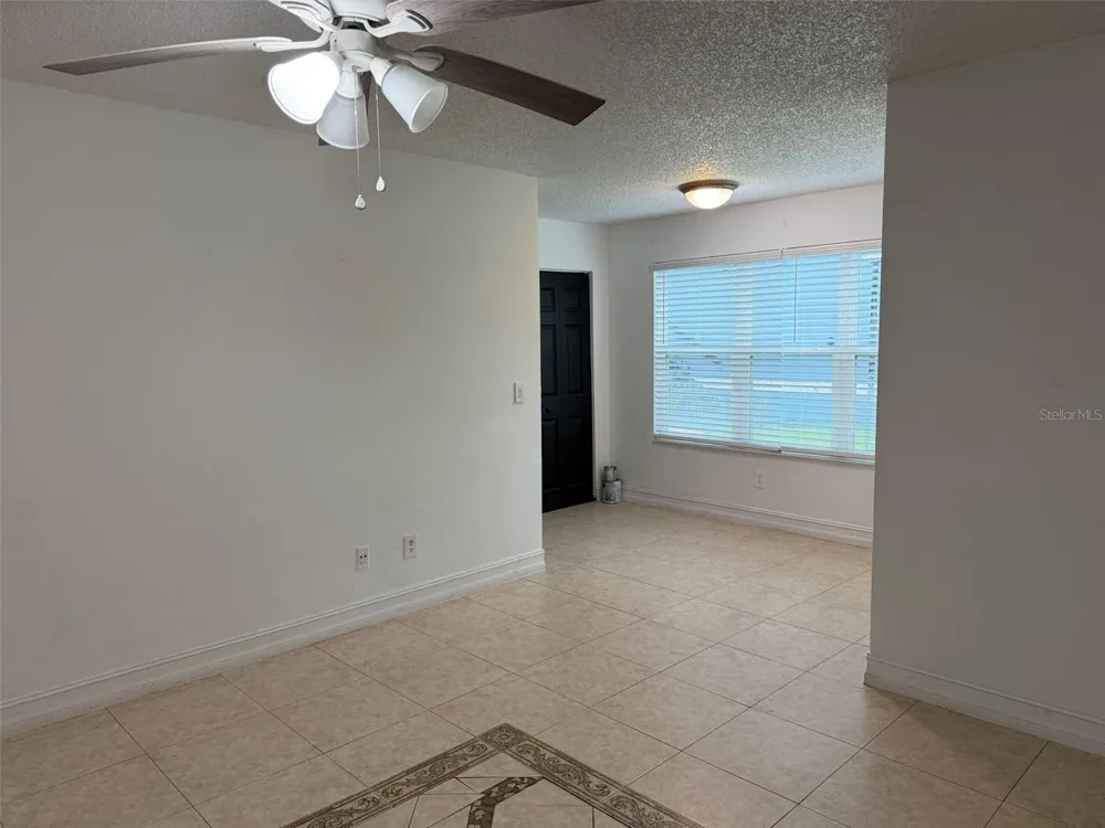 4658 COMMANDER DRIVE #813 Orlando, FL 32822