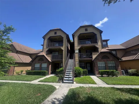 320 FORESTWAY CIRCLE #203