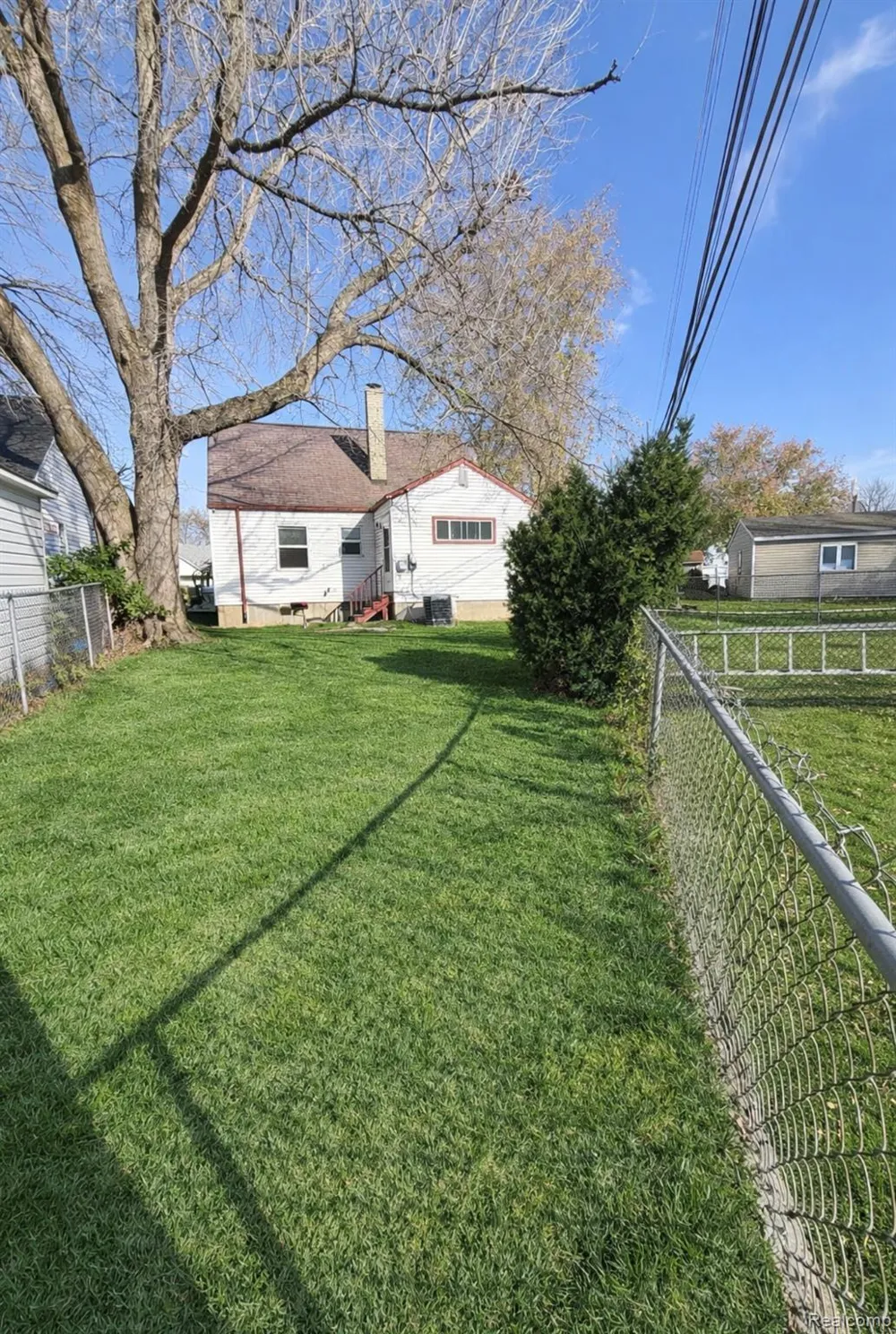 2315 Hartwick Highway Lincoln Park City, MI 48146
