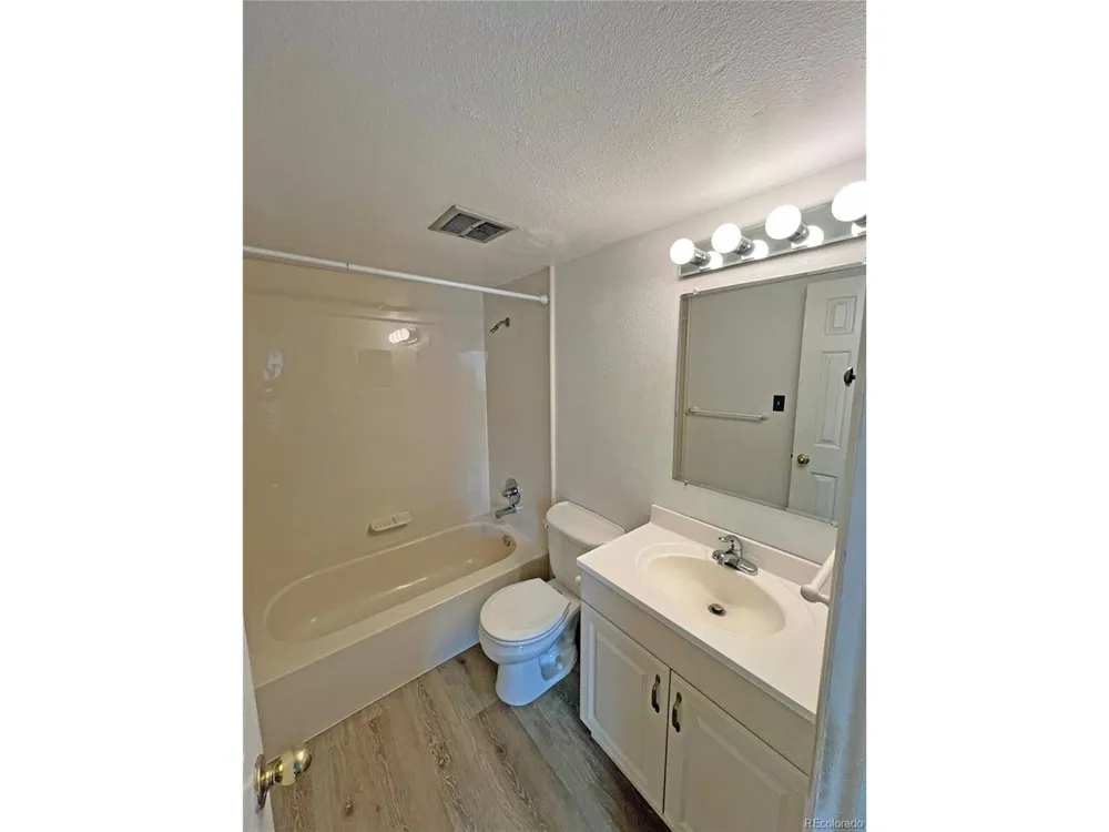10211 Ura Lane #2-208 Thornton, CO 80260