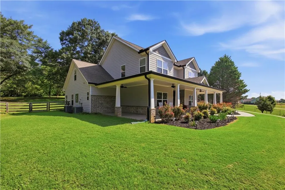 579 New Cut Road Braselton, GA 30517
