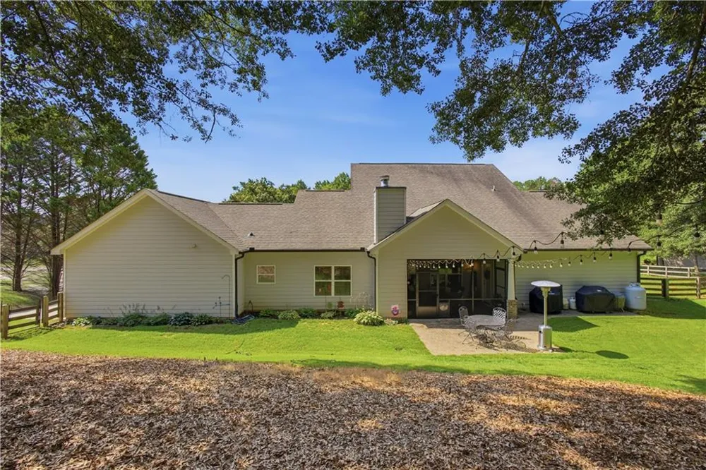 579 New Cut Road Braselton, GA 30517