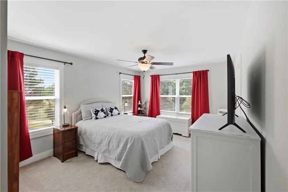 579 New Cut Road Braselton, GA 30517