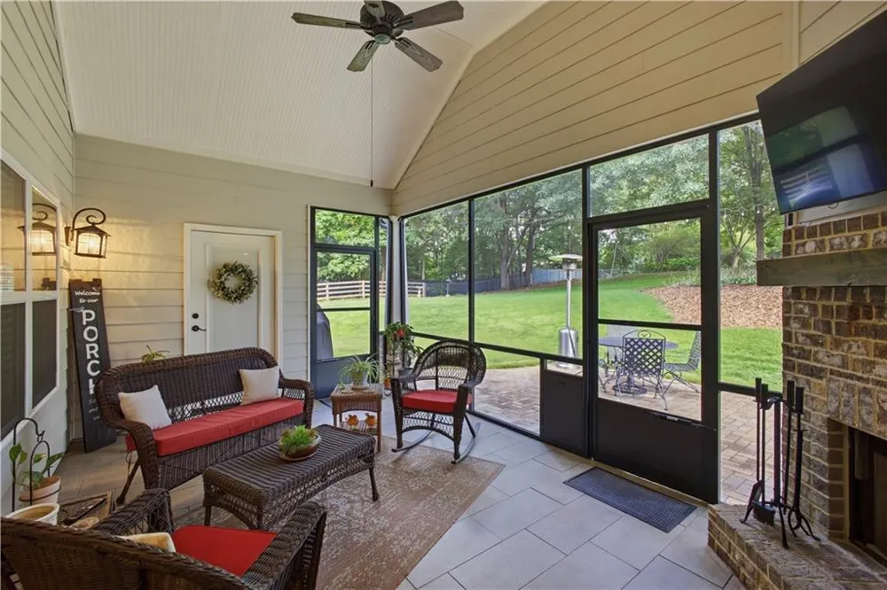 579 New Cut Road Braselton, GA 30517