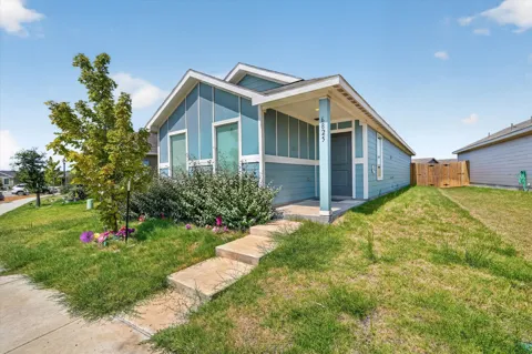 6825 Sunbeam Circle