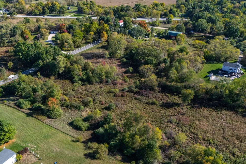 9031 Adams Road Middleville, MI 49333