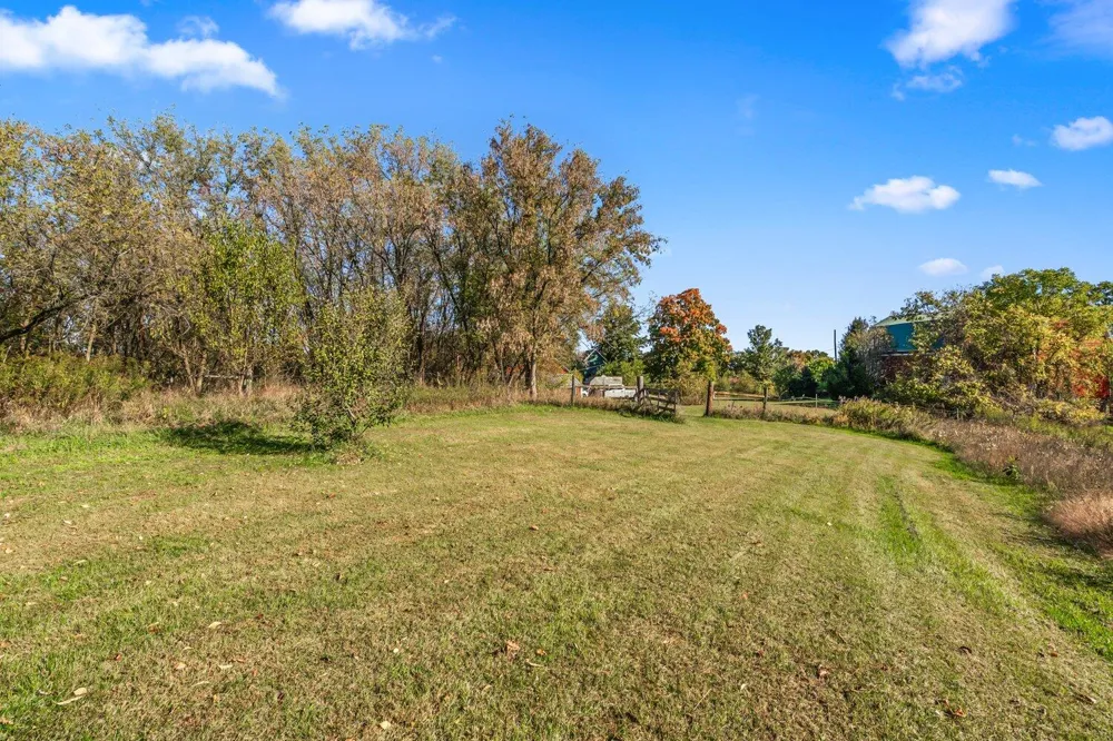 9031 Adams Road Middleville, MI 49333