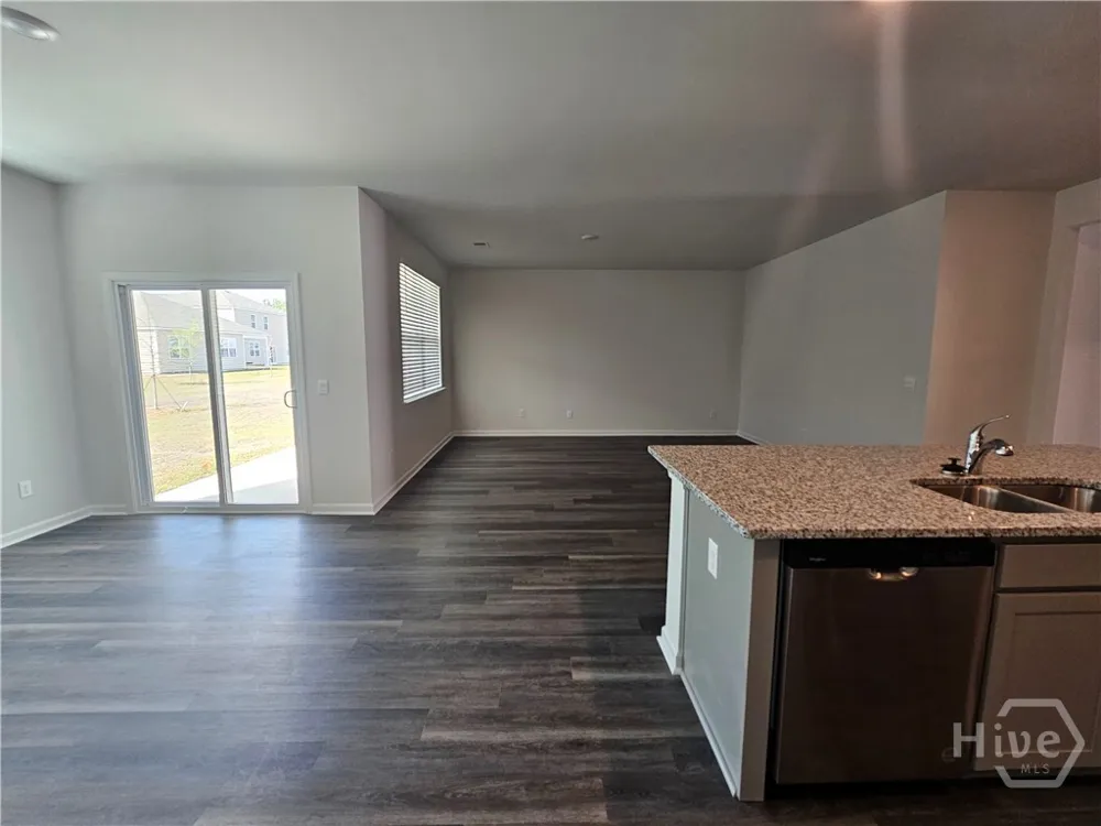 145 Kraft Pooler, GA 31322