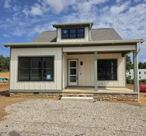 316 Thomas Road