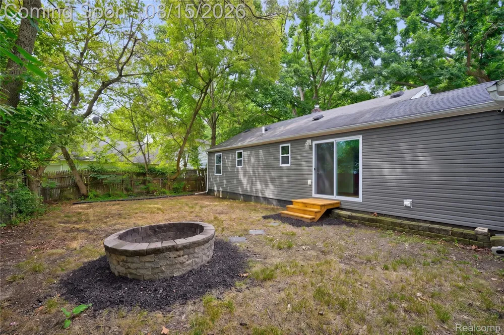 4093 Dowdall Street Genesee Charter Township, MI 48506
