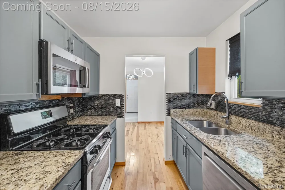 4093 Dowdall Street Genesee Charter Township, MI 48506