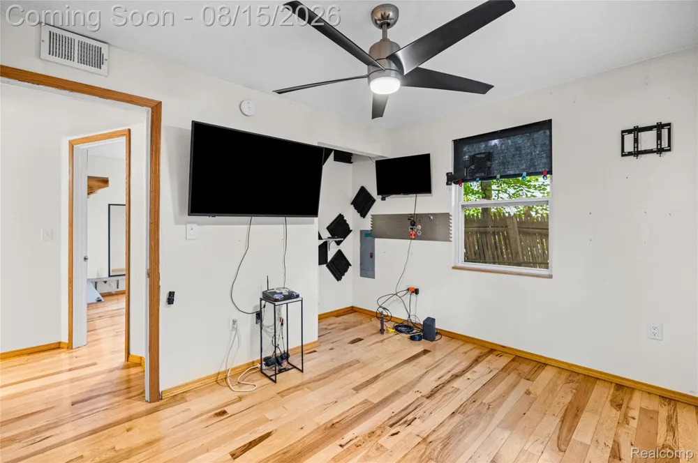 4093 Dowdall Street Genesee Charter Township, MI 48506
