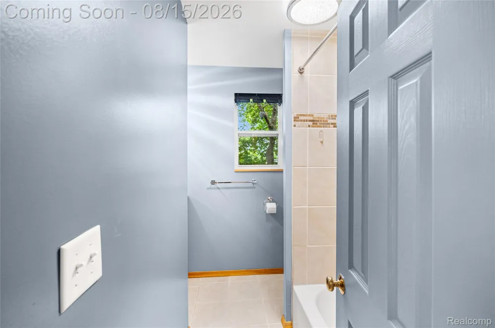 4093 Dowdall Street Genesee Charter Township, MI 48506