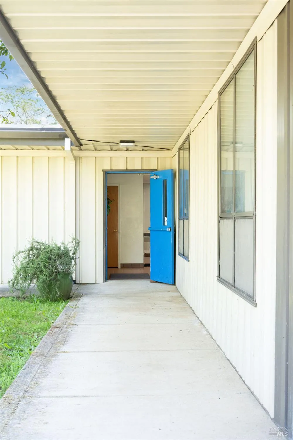 22751 Bray Road Willits, CA 95490