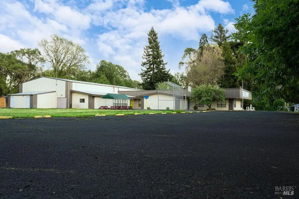 22751 Bray Road Willits, CA 95490