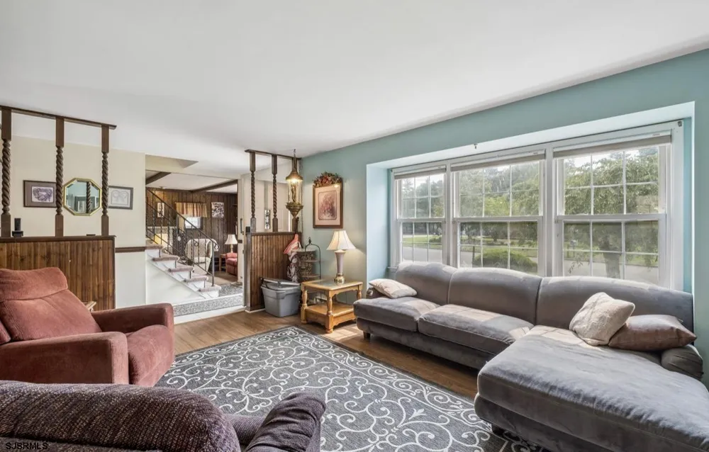 11 Queens Ln Hammonton, NJ 08037